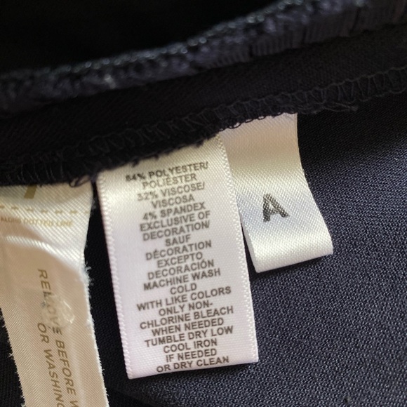 Loft Marisa navy blue cropped pants - Picture 6 of 6